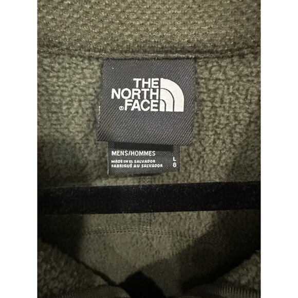 The North Face men's half-zip pullover in olive green - Picture 4 of 8